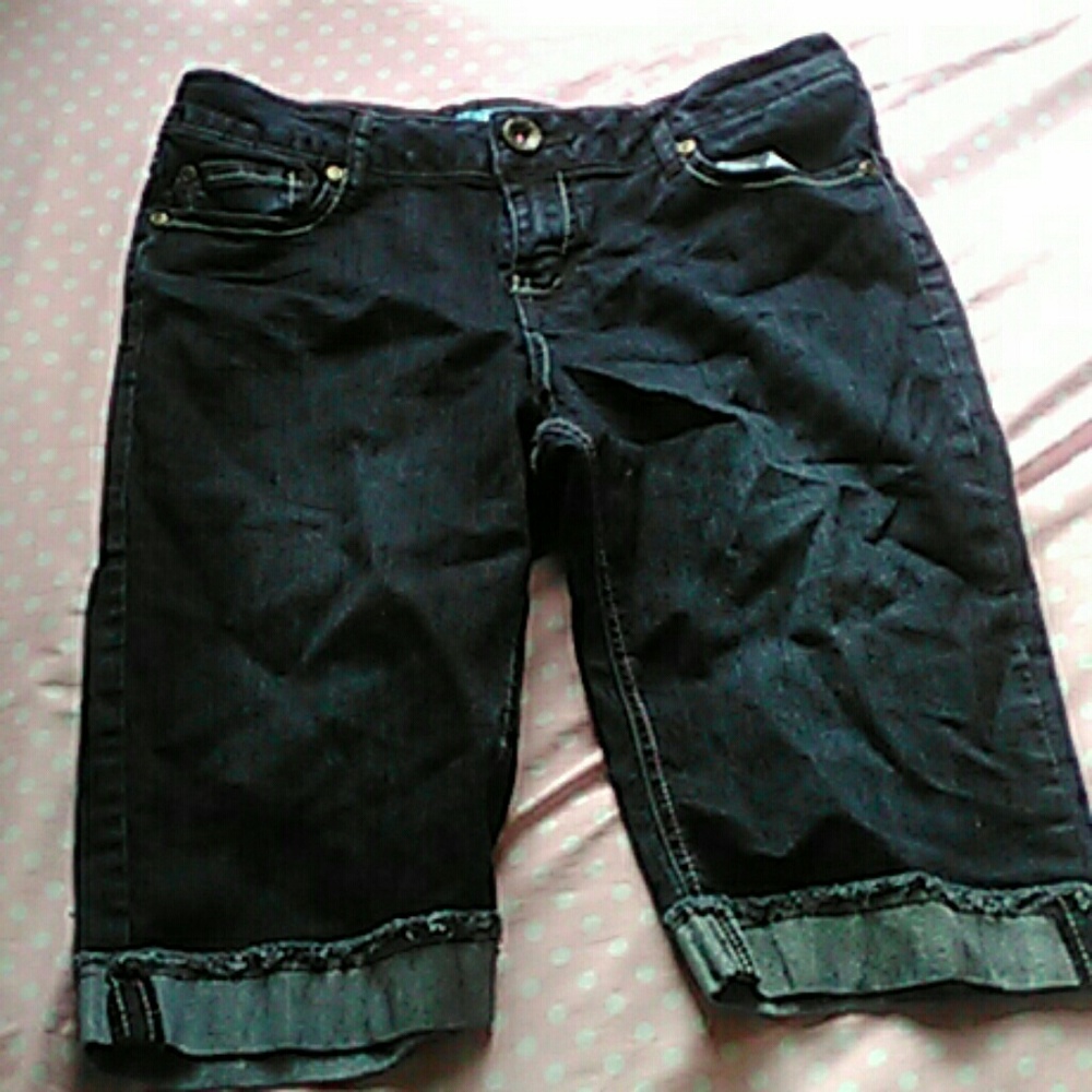 Blue jean capris